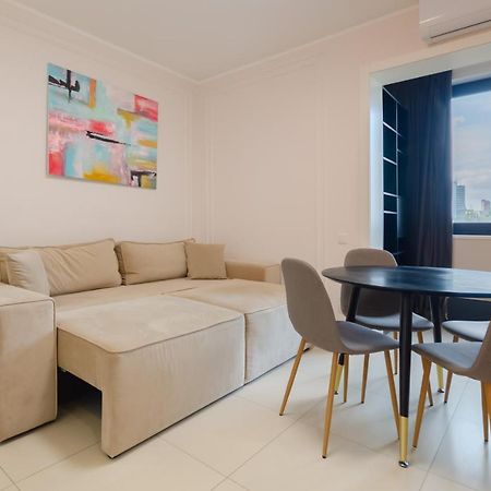 Petrovdom Apartments 13-141 In Rc New York Concept House, 74 Antonovycha Street เคียฟ ภายนอก รูปภาพ