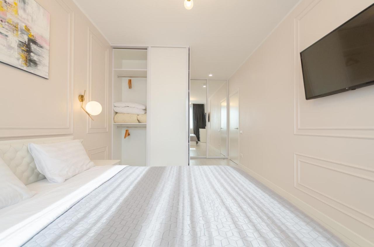 Petrovdom Apartments 13-141 In Rc New York Concept House, 74 Antonovycha Street เคียฟ ภายนอก รูปภาพ