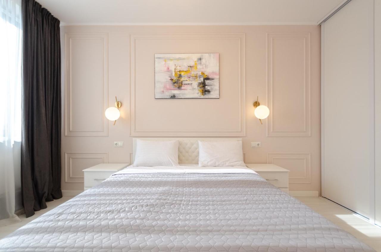 Petrovdom Apartments 13-141 In Rc New York Concept House, 74 Antonovycha Street เคียฟ ภายนอก รูปภาพ
